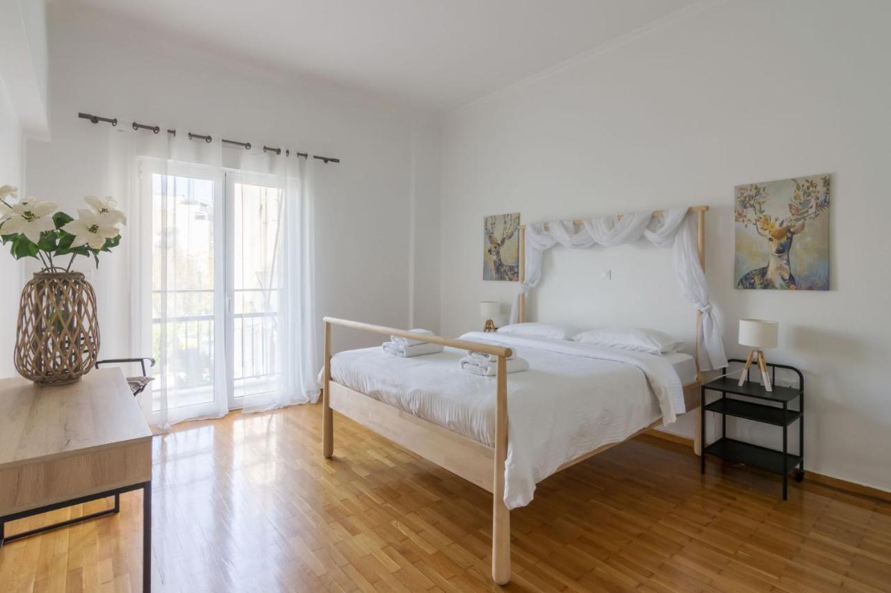 Classic Apartment For 4 People A Афины Экстерьер фото