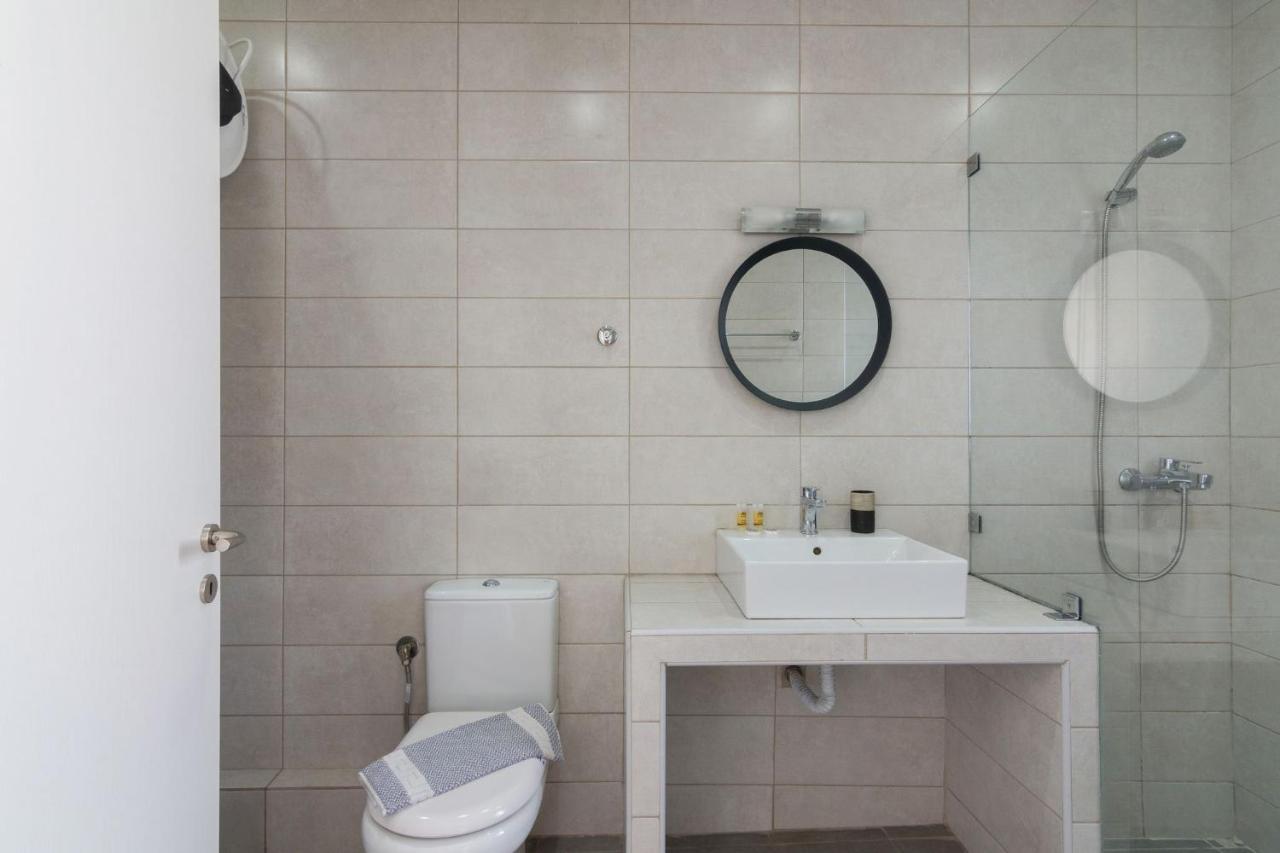 Classic Apartment For 4 People A Афины Экстерьер фото