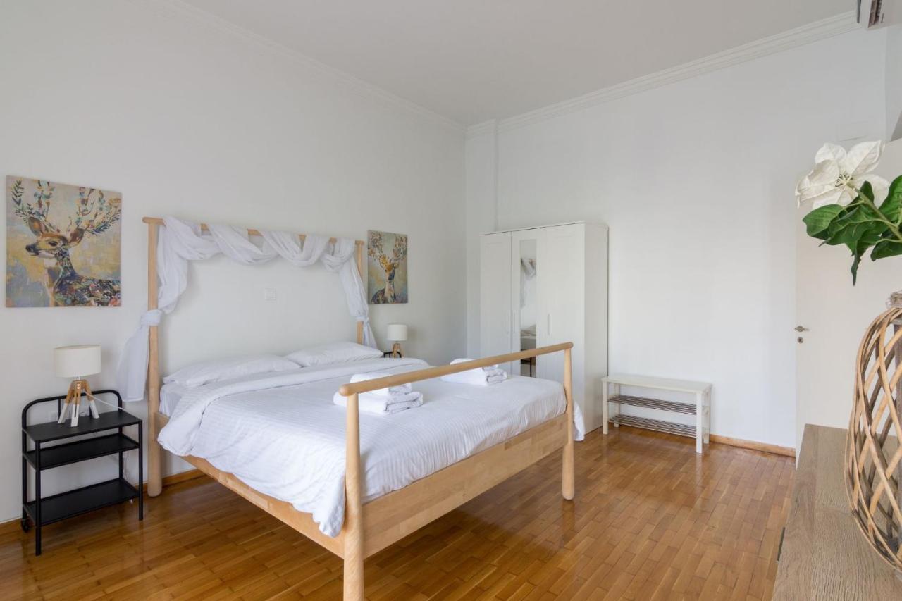Classic Apartment For 4 People A Афины Экстерьер фото