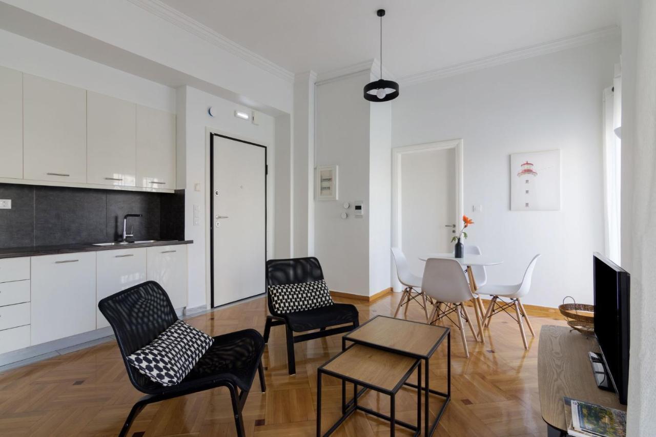 Classic Apartment For 4 People A Афины Экстерьер фото